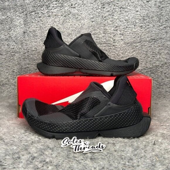 Nike Go FlyEase Women's Easy On/Off Shoes Size 7.5 Black DR5540-006 - Picture 1 of 9